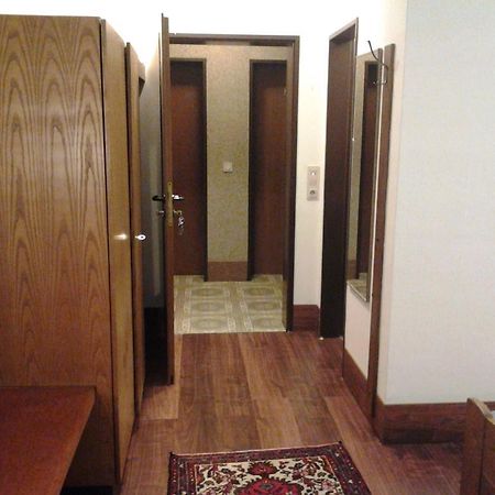 S&L Hotel Нойс Екстериор снимка